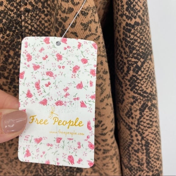 Free People Trucker Denim Jacket Womens size small snake print - Picture 7 of 13